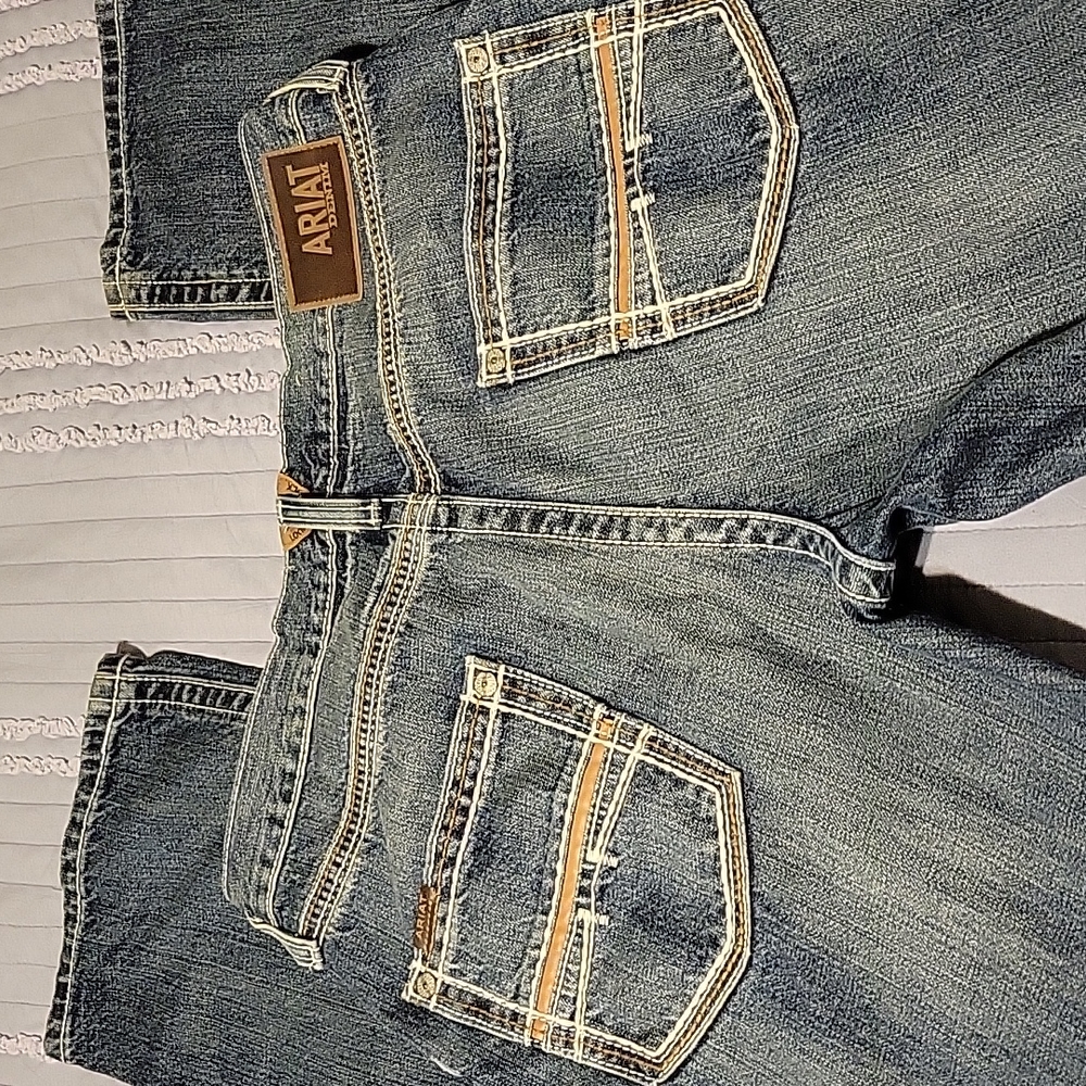 Brand new mens ariat jeans